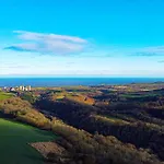 Staithes View * Roxby